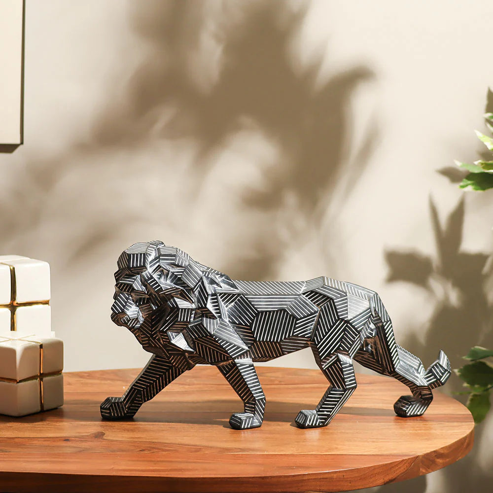Asymmetric Lines Lion Sculpture - Black & White